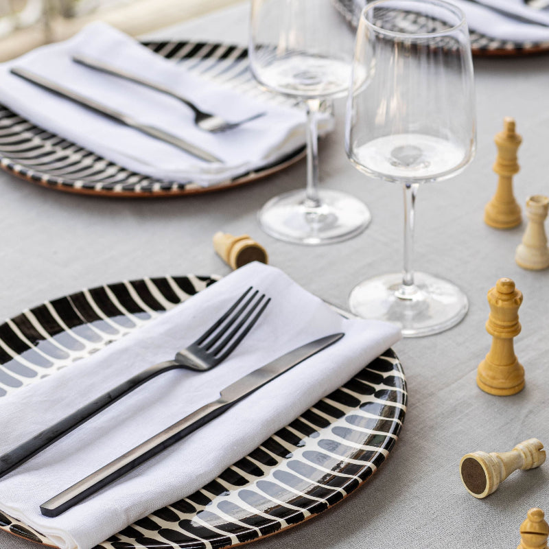 Grey linen tablecloth with white napkins